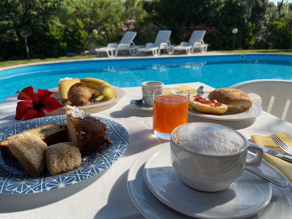 סנטה טרזה גאיורה Hotel Frassetto מראה חיצוני תמונה
